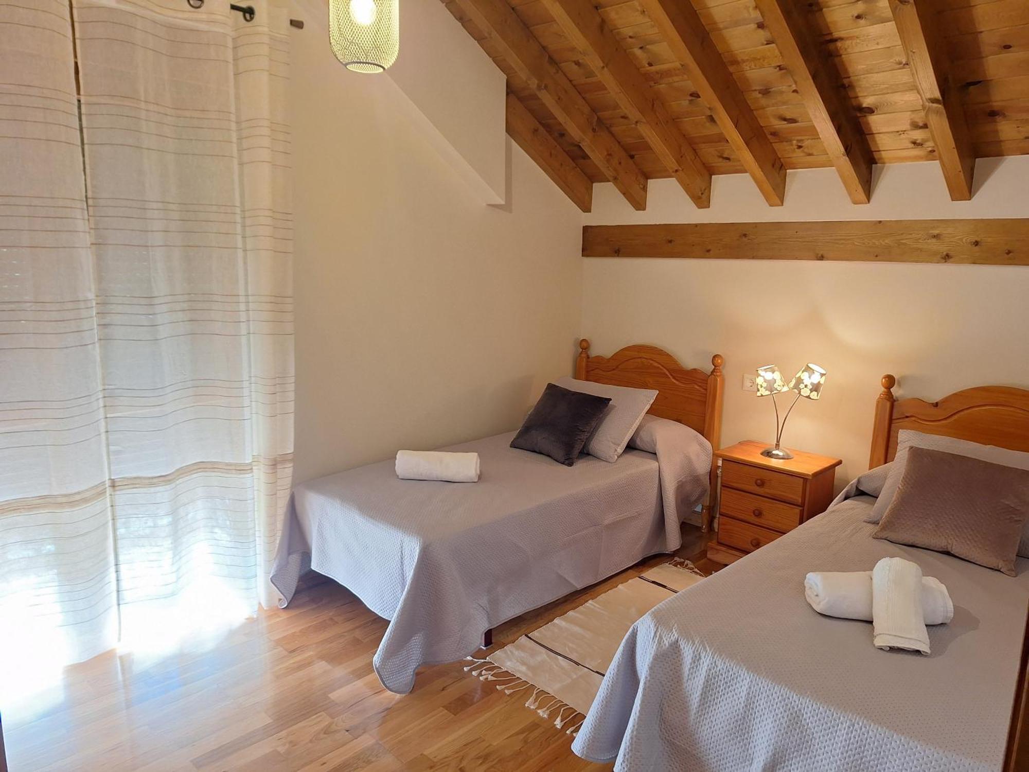 Entre Potes Y Picos Con Wifi Y Garaje Apartment Turieno Exterior photo